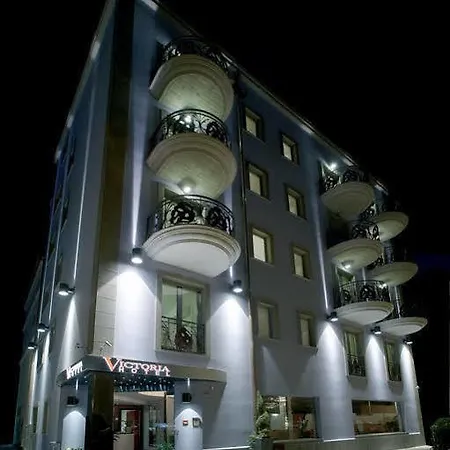 Victoria Ξενοδοχείο 4*