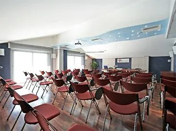 Victoria Hotel 4*